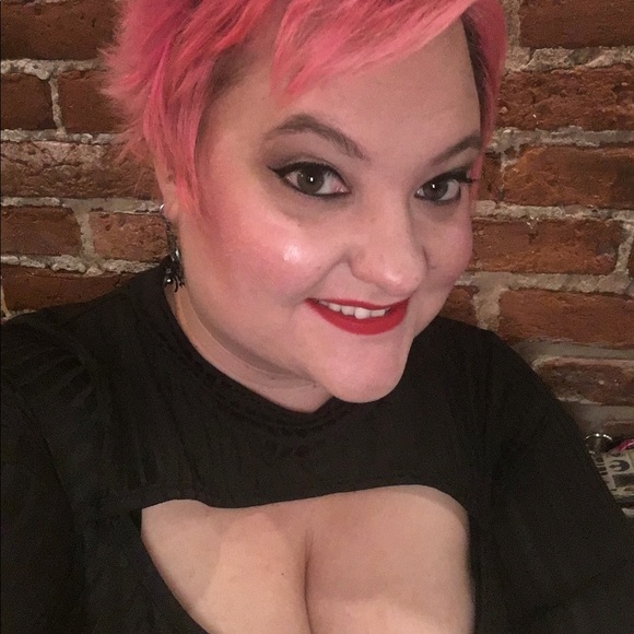 Meet your Posher, Devon - Picture 1 of 4